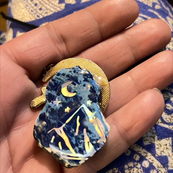 Luna on Imperial Blue Jasper - Picture 2 of 4